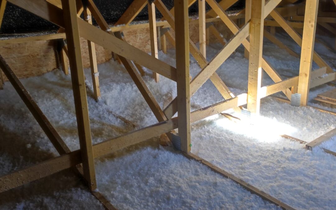 Ocieplenie stropu nad parterem wełną mineralną Ursa – realizacja w Śliwniku